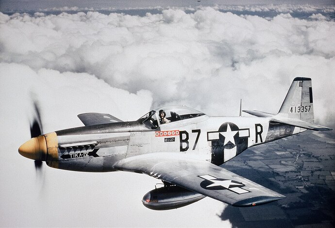 1280px-P-51-361