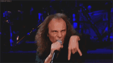 ronnie-james-dio-singing